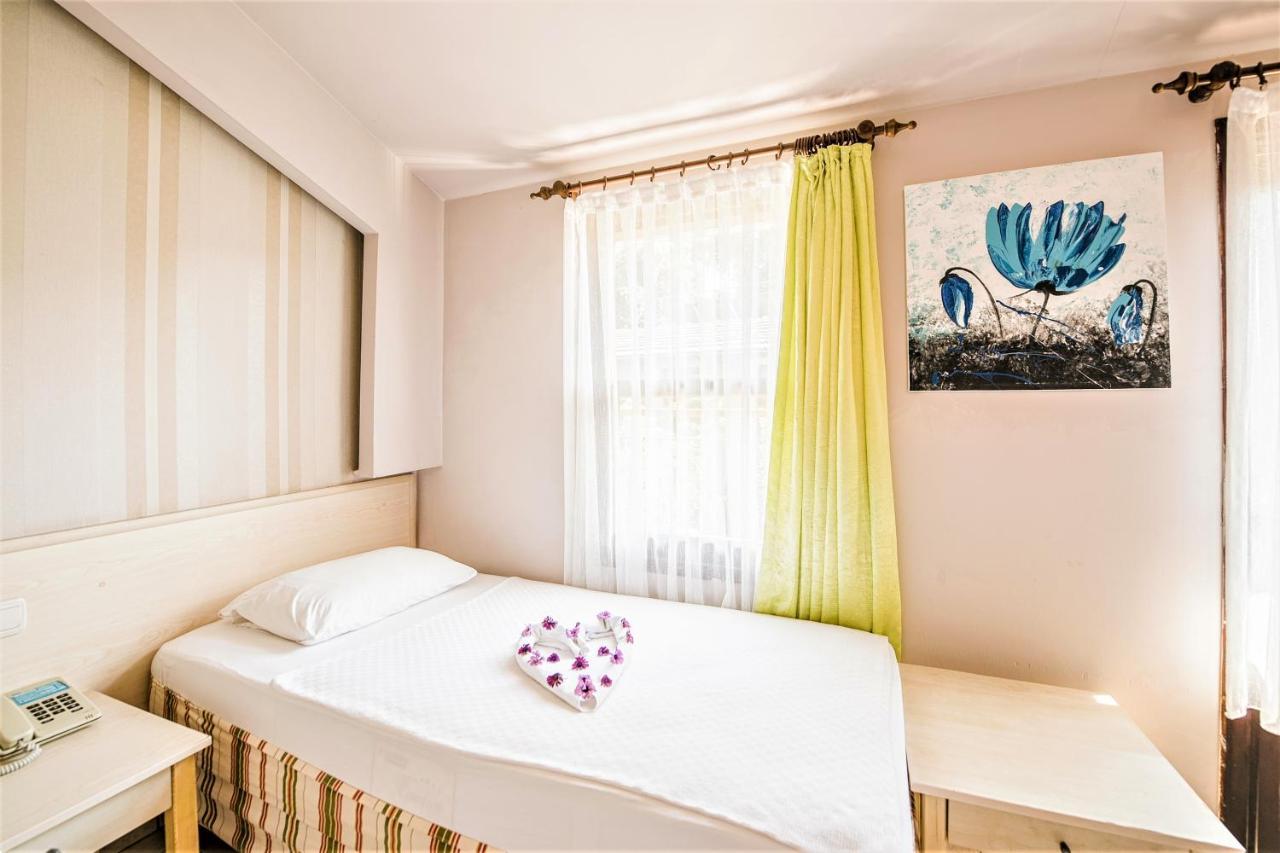 Leda Beach Hotel Side Ngoại thất bức ảnh